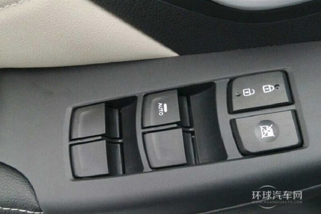 2014款 1.6L 手动精英版