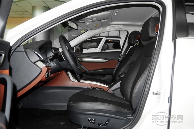 2014款 1.8T 自动豪华型