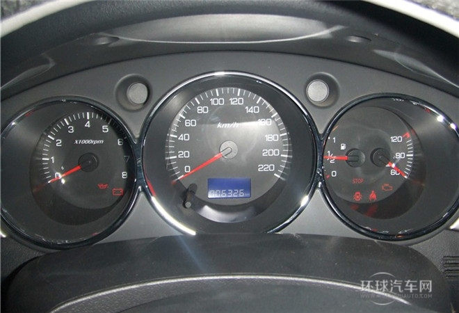 2014款 CROSS 1.5L 手动智驱尊尚型