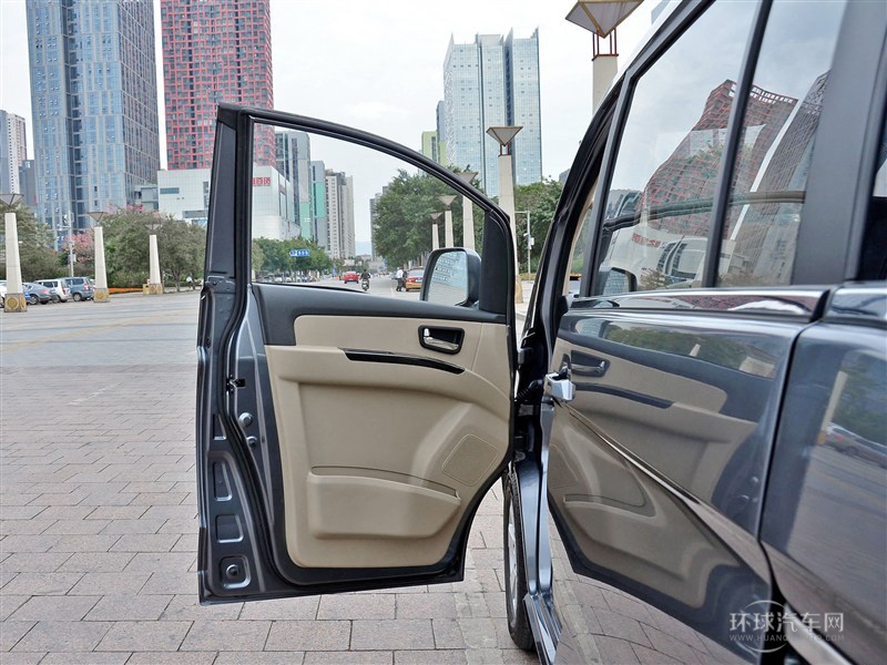 2015款 1.8L 豪华型