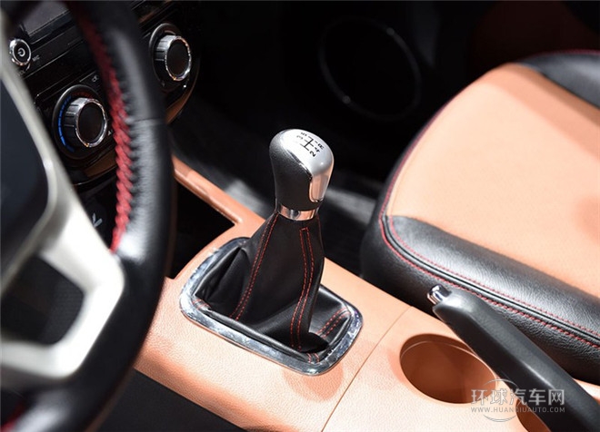 2015款 1.8T 旗舰型