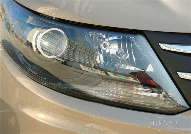 2015款 1.8T 旗舰型