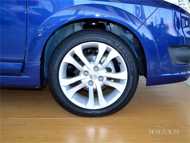 2014款 三厢 1.4L 手动理想型