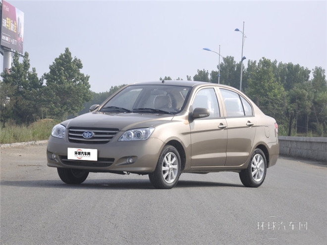 2014款 1.0L 手动舒适型