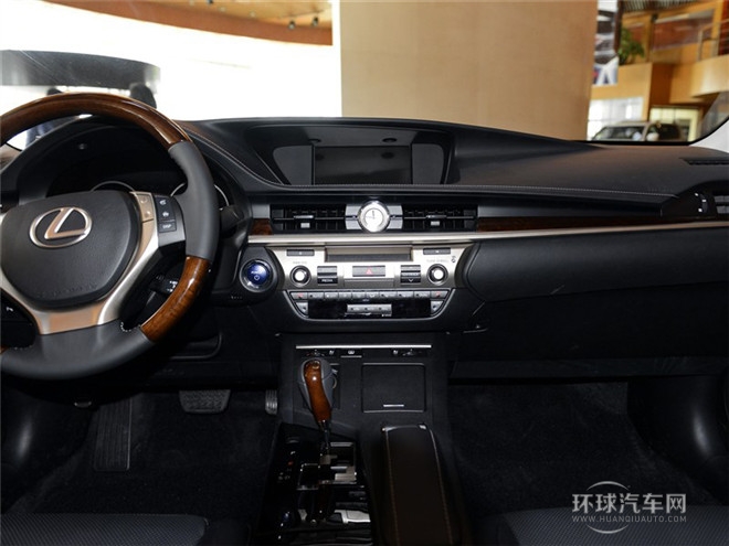 2014款 300h 豪华版