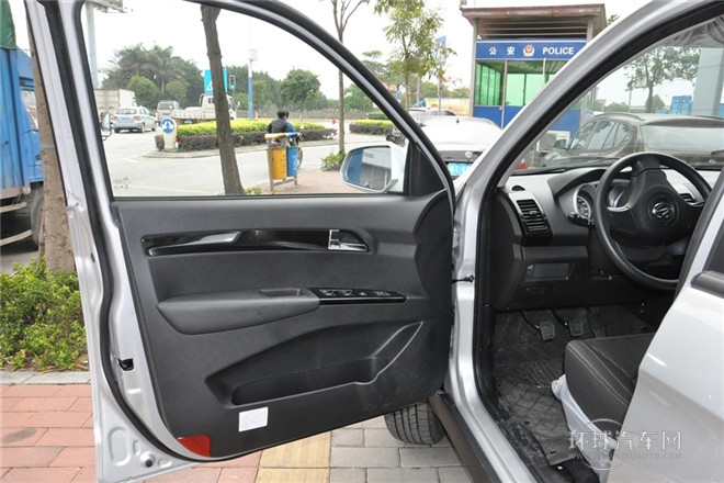 2014款 探索版 2.4L 汽油4X2超豪华型