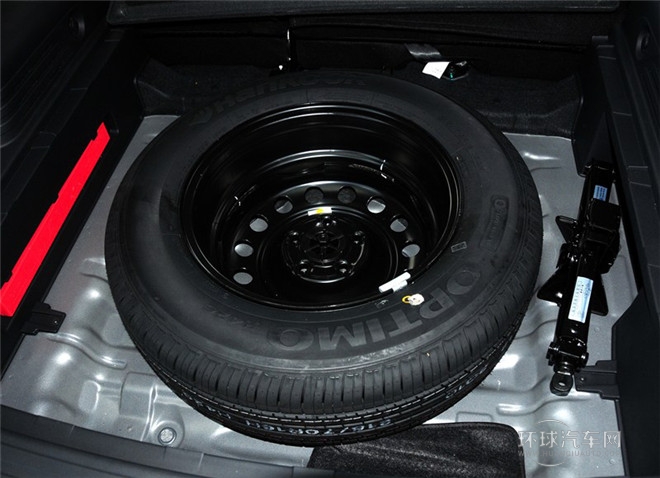 2015款 2.0L 手动两驱舒适型 国IV