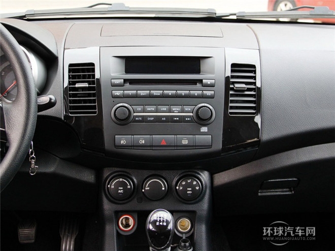 2015款 探索版 2.0T 柴油4X4豪华型