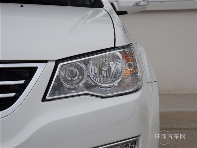 2015款 探索版 2.0T 汽油4X4豪华型