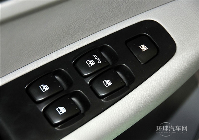 2015款 1.6L 手动智享型