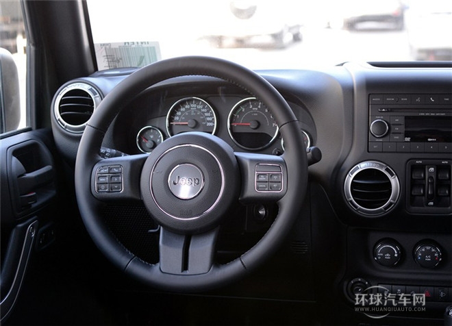 2015款 3.0L 四门版 Sahara