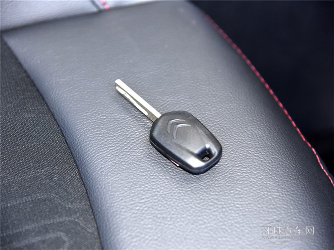 2015款 1.6L 自动先锋型