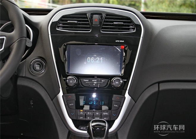 2015款 1.8T 自动四驱豪华导航版