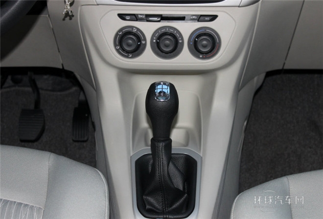 2015款 质尚版 1.6L 自动豪华型