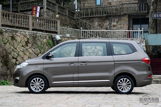 2015款 2.0T 自动旗舰型