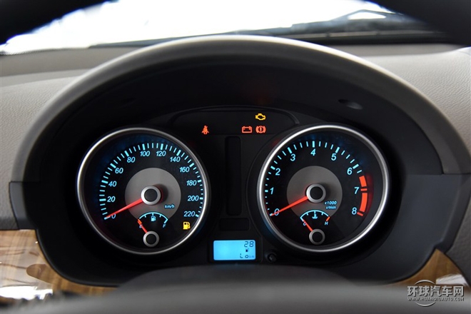2015款 1.5L 手动经典型