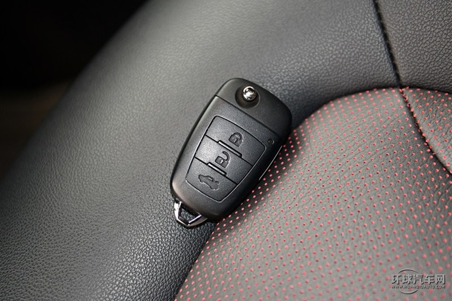 2015款 1.8T 自动旗舰型