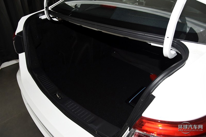 2015款 1.8T 自动智尊型