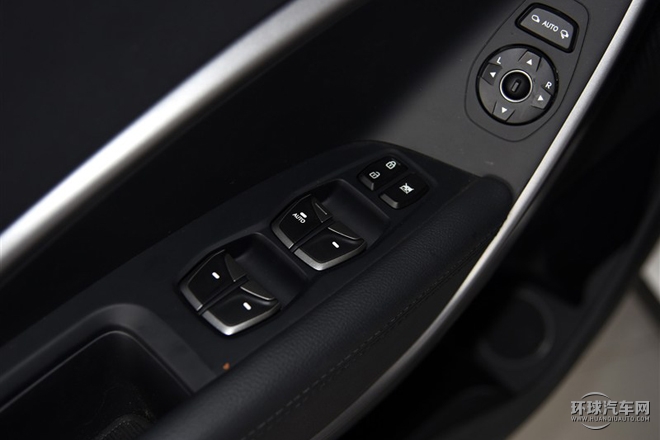 2015款 2.0T 自动两驱智能型 5座