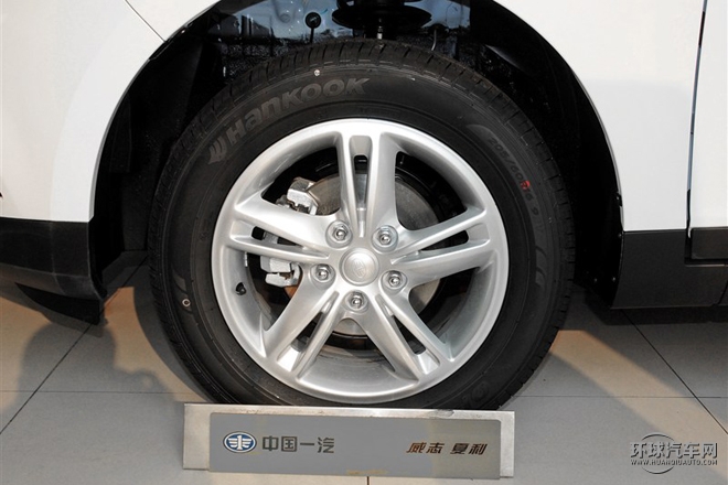 2015款 1.5L 手动豪华导航型