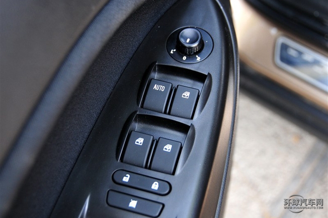 2015款 1.5L 手动舒适型