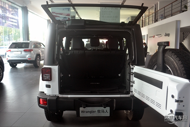 2015款 3.6L 四门舒享版 Rubicon